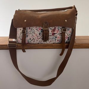House of Flynn blush fable tote camera bag